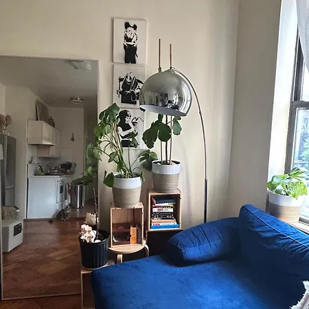 Bright Artist 2 Bedroom - One Block From Prospect Park - Across From The Train